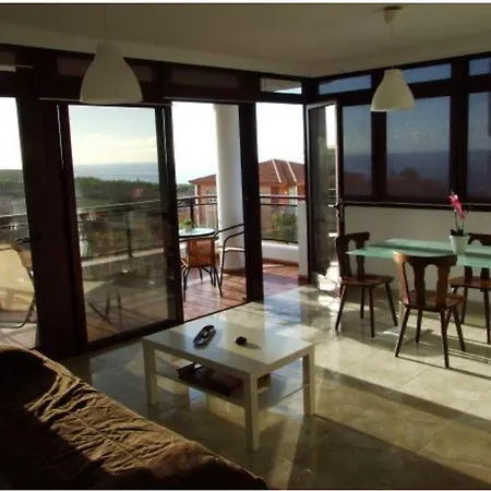 In Bajamar Near Coast דירה לה לגונה