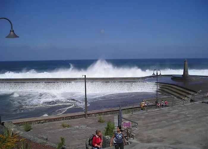 In Bajamar Near Coast דירה *