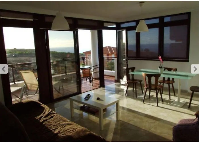 In Bajamar Near Coast דירה לה לגונה