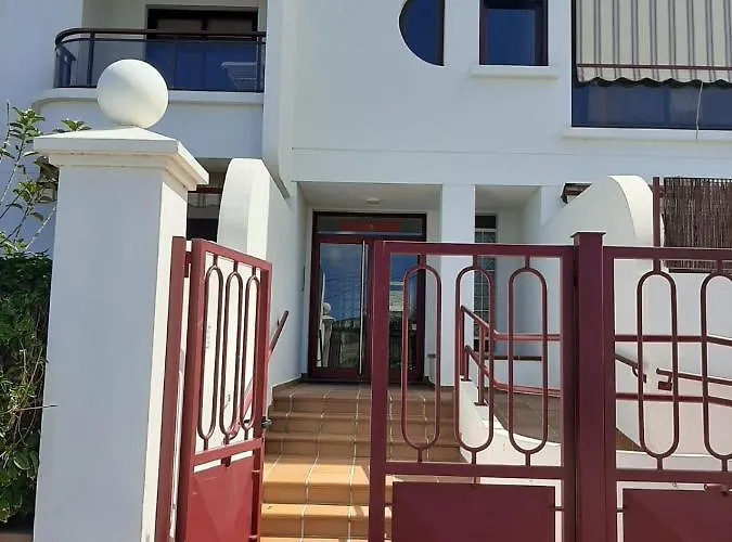 In Bajamar Near Coast דירה *