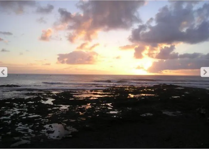 In Bajamar Near Coast * לה לגונה