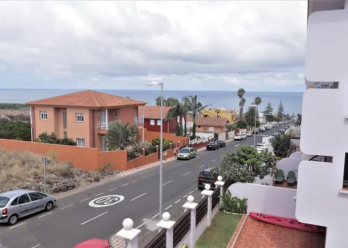 In Bajamar Near Coast לה לגונה