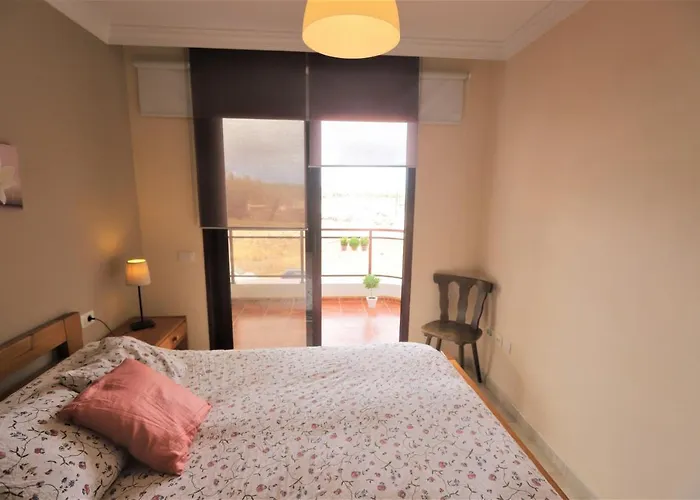 In Bajamar Near Coast * לה לגונה